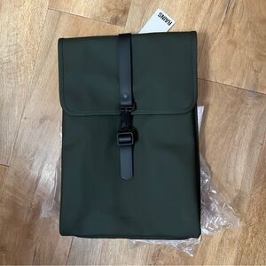 Rains Rucksack large size green waterproof laptop backpack NWT NEW student